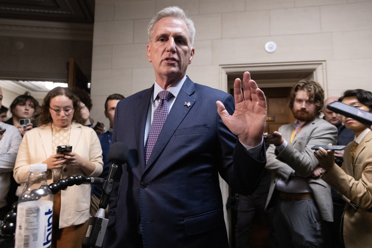 epa10912218 Former Speaker of the House Kevin McCarthy speaks to members of the news media outside a House Republican forum for candidates for Speaker of the House, on Capitol Hill in Washington, DC,  ...