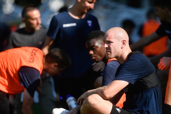 Die erste Trainingseinheit von Phillippe Senderos, des neuen Verteidigers des FC Chiasso, am Donnerstag, 12. September 2019, in Chiasso. (KEYSTONE/Ti-Press/Alessandro Crinari)