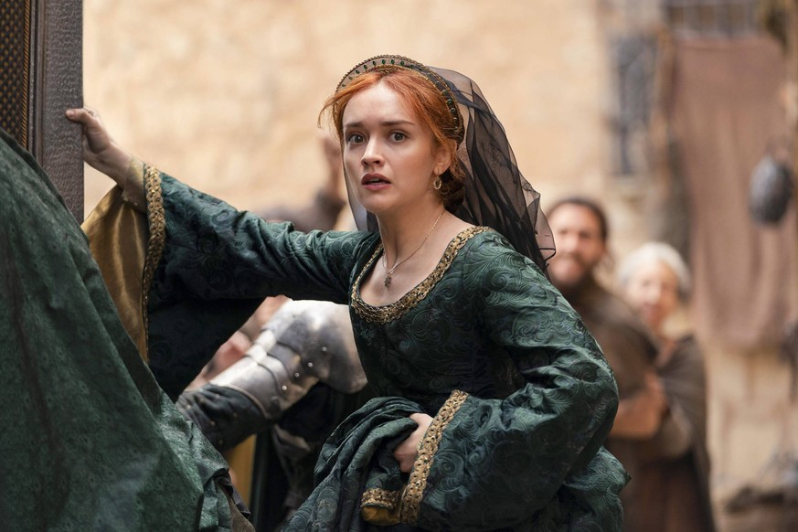 Olivia Cooke USA. Olivia Cooke in the CHBO series: House of the Dragon - season 2 2024. Plot: Continuation of the internal succession war within House Targaryen at the height of its power, 172 years b ...