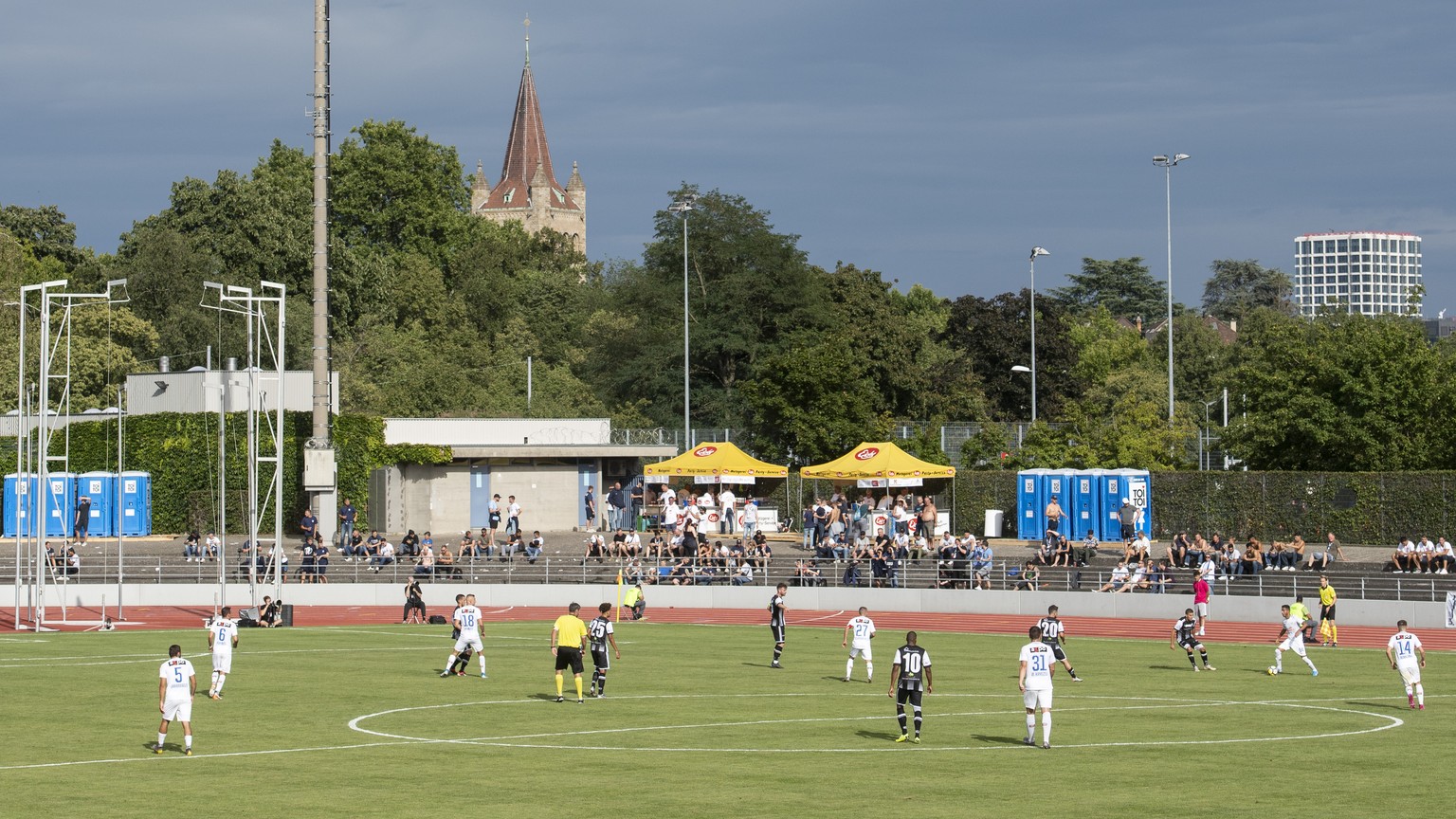 Blick auf das Fussball Meisterschaftsspiel des Schweizer Cups in der ersten Runde zwischen dem FC Black Stars und dem FC Zuerich auf dem Sportplatz Buschweilerhof, am Samstag, 17. August 2019 in Basel ...