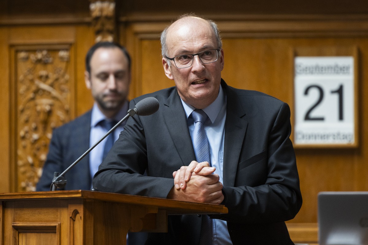 Markus Ritter, Mitte-SG, stellt eine Frage im Nationalrat, in der Herbstsession der Eidgenoessischen Raete, am Donnerstag, 21. September 2023, in Bern. (KEYSTONE/Peter Klaunzer)