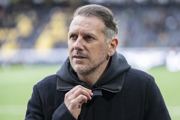 TV Kommentator und ehemaliger YB-Spieler Carlos Varela bereitet sich zur Sendung vor, vor dem Fussball Meisterschaftsspiel der Super League zwischen den Berner Young Boys und dem FC Lausanne-Sport, am ...