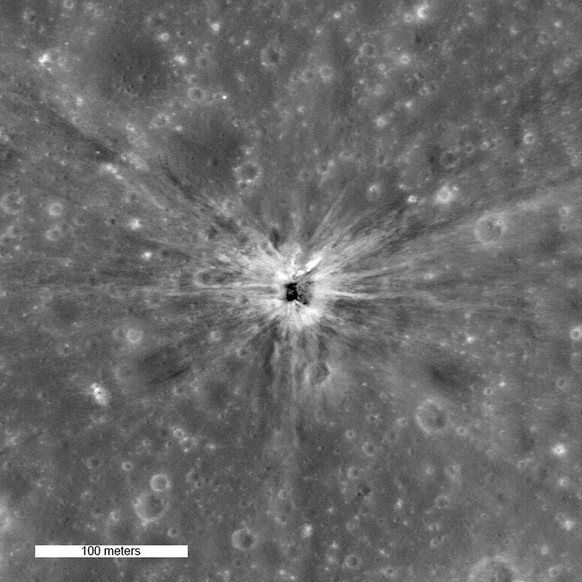 Krater auf dem Mond, der von der oberen Stufe einer Saturn-IVB-Rakete der Apollo-13-Mission verursacht wurde.