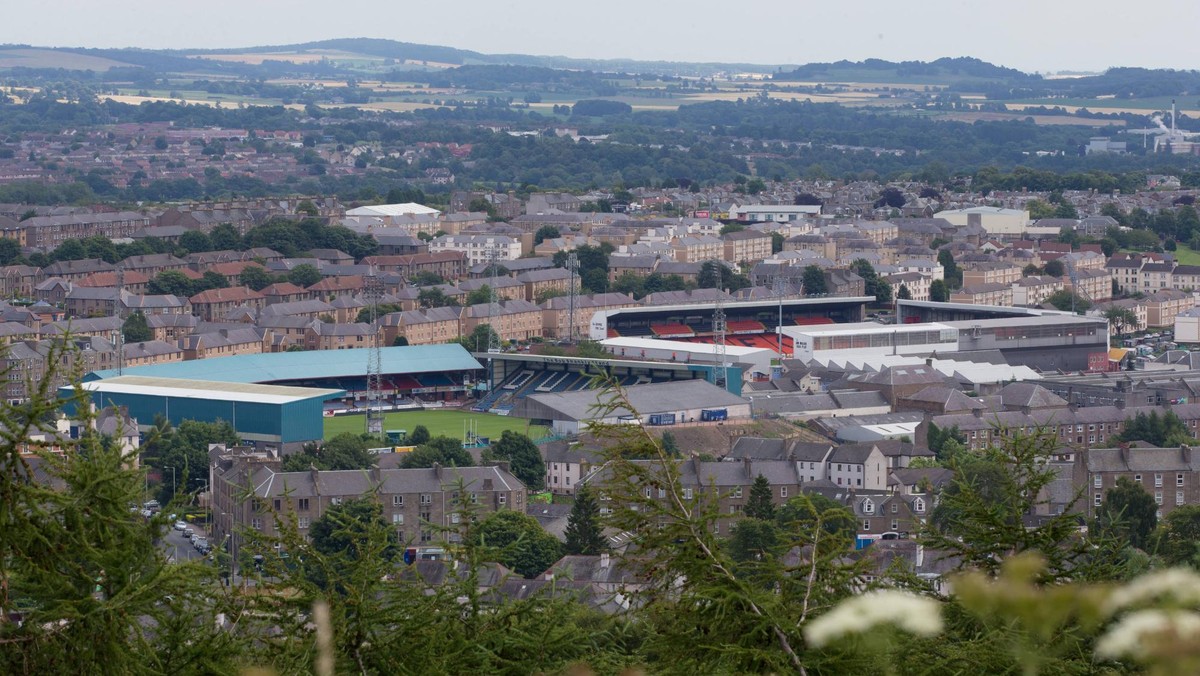 Bilder des Tages - SPORT July 30th 2017, Dundee, Scotland; Scottish league Cup football, group stages, Dundee versus Dundee United; Dens Park, home of Dundee and Tannadice Park, home of Dundee United  ...