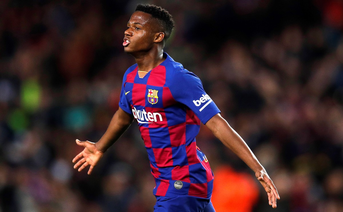 epa08188930 FC Barcelona's Ansu Fati celebrates after scoring during the Spanish LaLiga soccer match between FC Barcelona and UD Levante played at the Camp Nou stadium in Barcelona, Spain, 02 Feb ...