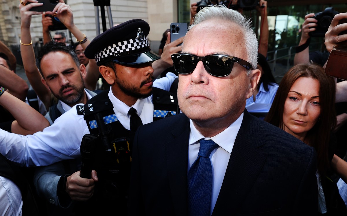 epa11511122 Former BBC news presenter Huw Edwards departs the Westminster Magistrates' Court in London, Britain, 31 July 2024. Edwards appeared in court after being charged with three counts of & ...