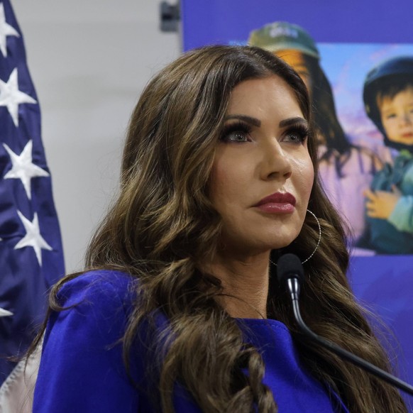 Santiago, July 30, 2025 Public Safety Minister Luis Cordero, together with U.S. Secretary of Homeland Security Kristi Noem, holds an extended meeting with authorities from the delegations of both coun ...