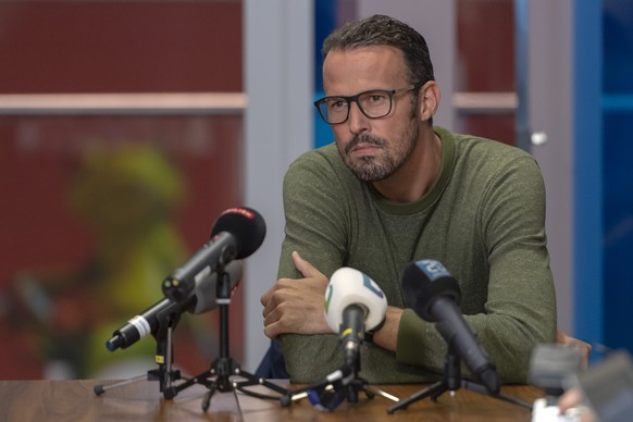 FC Basels Sportchef Marco Streller bei der Ankunft der Mannschaft nach dem Ausscheiden aus der Europa League am EuroAirport in Basel, am Freitag, 31. August 2018. (KEYSTONE/Georgios Kefalas)