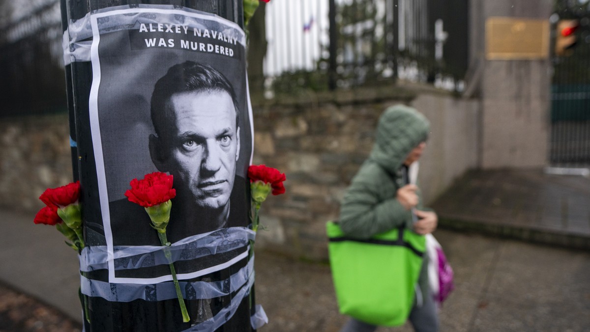 epa11175515 A memorial for Alexei Navalny outside the Embassy of the Russian Federation in Washington, DC, USA, 23 February 2024. The Biden administration announced today more than 500 new sanctions a ...