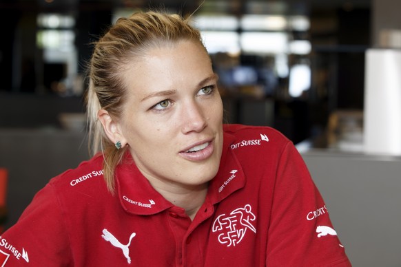 Lara Dickenmann wird gegen Japan zu ihrem 100. Einsatz im Dress der Schweizer Nationalmannschaft kommen.