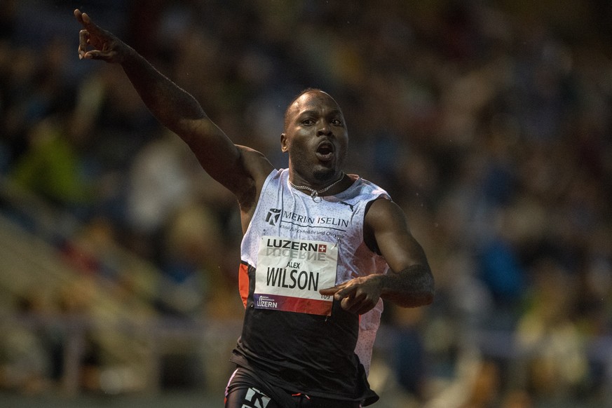 epa09312171 Alex Wilson of Switzerland celebrates winning the Men&#039;s 200 m race at the International Athletics Meeting in Lucerne, Switzerland, 29 June 2021. EPA/URS FLUEELER