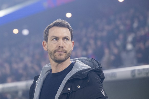 Trainer Stephan Lichtsteiner von Basel beim Super League Meisterschaftsspiel zwischen dem FC Basel und den BSC Young Boys vom Samstag, 4. April 2026 in Basel. (KEYSTONE/Urs Flueeler)