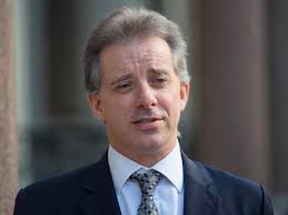 Steht im Auge des Hurrikans: Christopher Steele.