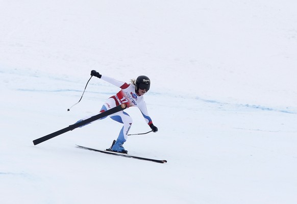 Lara Gut erwischte in Crans-Montana zwei harte Schläge.