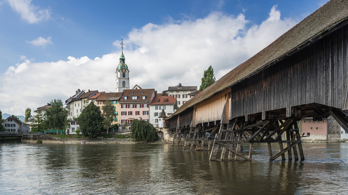 64-J-hriger-nach-Badeunfall-in-Aare-bei-Olten-in-Spital-gestorben