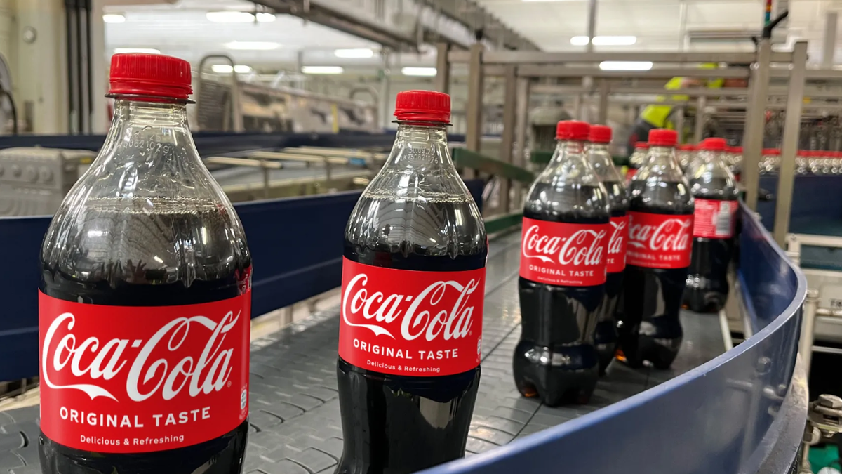 SBB ersetzen Coca-Cola im Zug-Restaurant per sofort mit Schweizer Marke