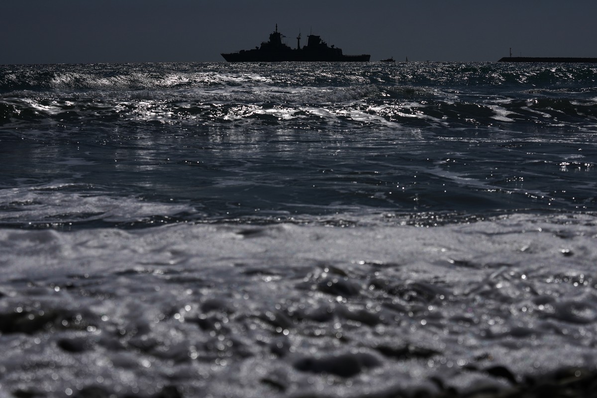 German UNIFIL ship FGS Nordrhein-Westfalen departures from the port of Limassol, Cyprus, Thursday, March 12, 2026. (AP Photo/Petros Karadjias)
APTOPIX Cyprus Iran US Israel