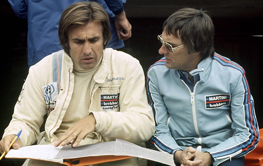 24.05.1975

IMAGO Bildnummer: 0004037076

4951x3256 Pixel

IMAGO / Motorsport Images

Carlos Reutemann (Argentinien, li.) im Gespräch mit Teamchef Bernie Ecclestone (England / beide Brabham Ford) - PU ...