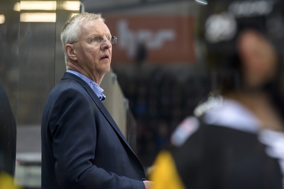 SC Bern Cheftrainer Kari Jalonen, im dritten Eishockey Playoff-Halbfinalspiel der National League zwischen dem SC Bern und dem EHC Biel, am Samstag, 30. Maerz 2019, in der PostFinance Arena in Bern. ( ...