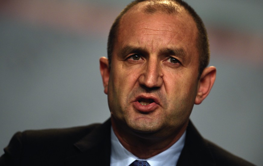 epa05630506 Rumen Radev, the Bulgarian President-elect, of the Initiative Committee, formally supported by the Bulgarian Socialist Party (BSP), speaks during a press conference in Sofia, Bulgaria, 13  ...