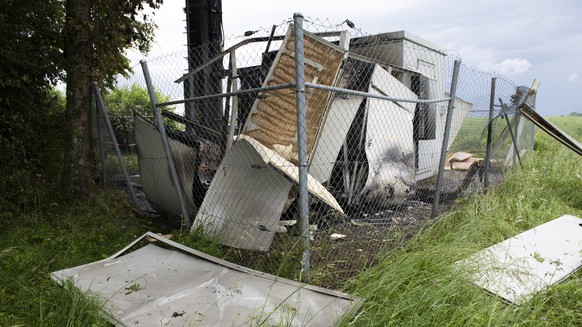 Les installations d&#039;une antenne de telephonie mobile sont endommagees suite a une explosion, ce lundi 10 juin 2019 a Denens. Le mat d&#039;une antenne telephonique a ete fortement endommage diman ...
