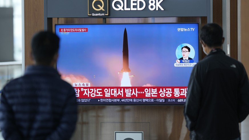 A TV screen showing a news program reporting about North Korea&#039;s missile launch with file image, is seen at the Seoul Railway Station in Seoul, South Korea, Tuesday, Oct. 4, 2022. North Korea on  ...