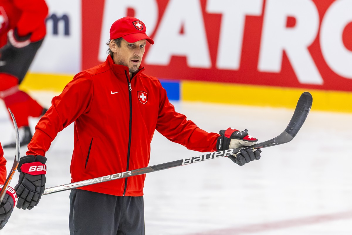 Patrick Fischer, head coach of Switzerland national ice hockey team, looks his players, during a Switzerland team training session at the IIHF 2025 World Championship, at the Kvik Hockey Arena, in Her ...