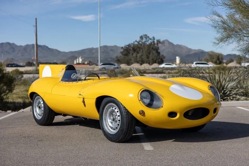 Jaguar D-Type Re-Creation by RAM
auto retro 
https://bringatrailer.com/listing/1956-jaguar-d-type-5/?utm_campaign=later-linkinbio-bringatrailer&amp;utm_content=later-42440884&amp;utm_medium=social&amp ...