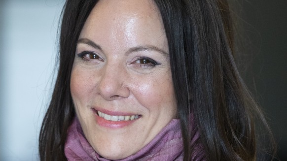 Die neu gewaehlte Bundesrichterin Julia Haenni posiert waehrend der Sommersession der Eidgenoessischen Raete, am Mittwoch, 19. Juni 2019 in Bern. (KEYSTONE/Peter Klaunzer)