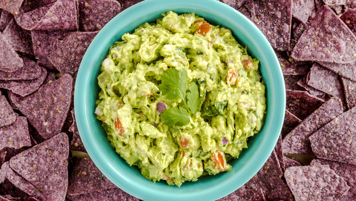 guacamole tortilla chip nachips blue corn mexiko avocado koriander chili dip essen food vegetarisch vegan