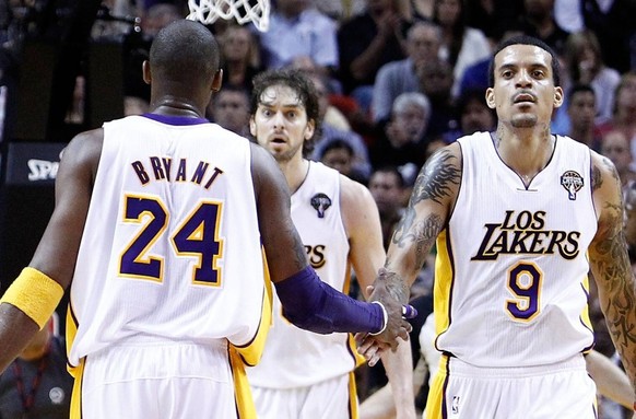 Bildnummer: 07506119 Datum: 10.03.2011 Copyright: imago/PanoramiC
Basketball : Miami Heat / Los Angeles Lakers - NBA - 10.03.2011 - Los Angeles Lakers center Andrew Bynum (17), Los Angeles Lakers guar ...