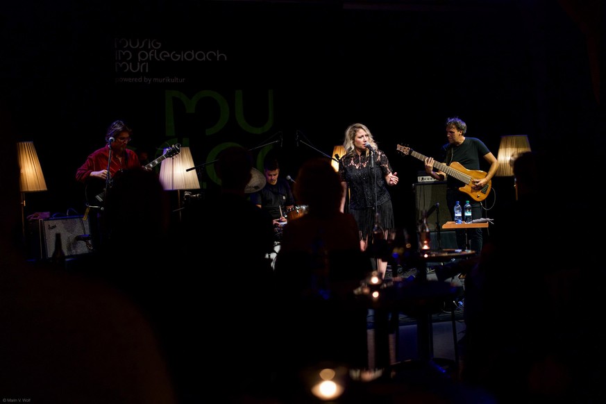 Lucy Woodward and Band @ «Musig im Pflegidach» Muri