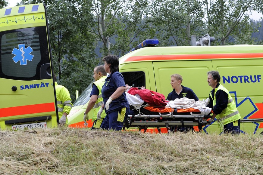 Franziska auf dem Weg ins Krankenhaus: «Wäre es doch nur der Blinddarm gewesen, dann hätte ich wenigstens Gewissheit, dass die Sache nach einem einmaligen Eingriff abgeschlossen ist.»&nbsp;