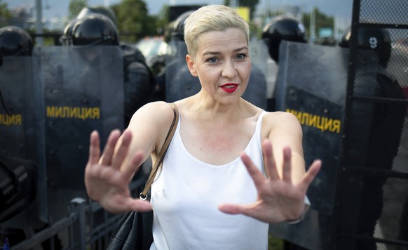 TILE - Maria Kolesnikova, one of the Belarusian opposition leaders, gestures at a rally in Minsk, Belarus, on August 30, 2020. Kolesnikova, a prominent member of the Belarusian opposition is serving with an 11-year-old...