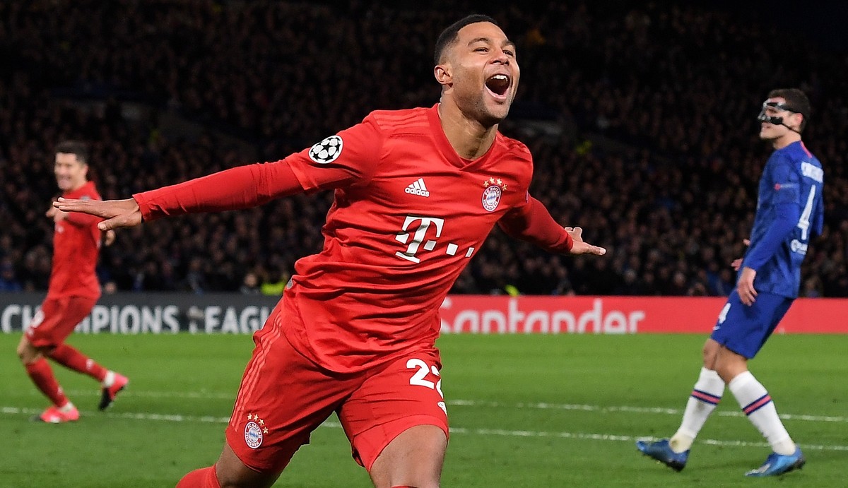 epa08247854 Bayern's Serge Gnabry celebrates scoring the second goal during the UEFA Champions League Round of 16, first leg match between Chelsea FC and Bayern Munich in London, Britain, 25 Febr ...