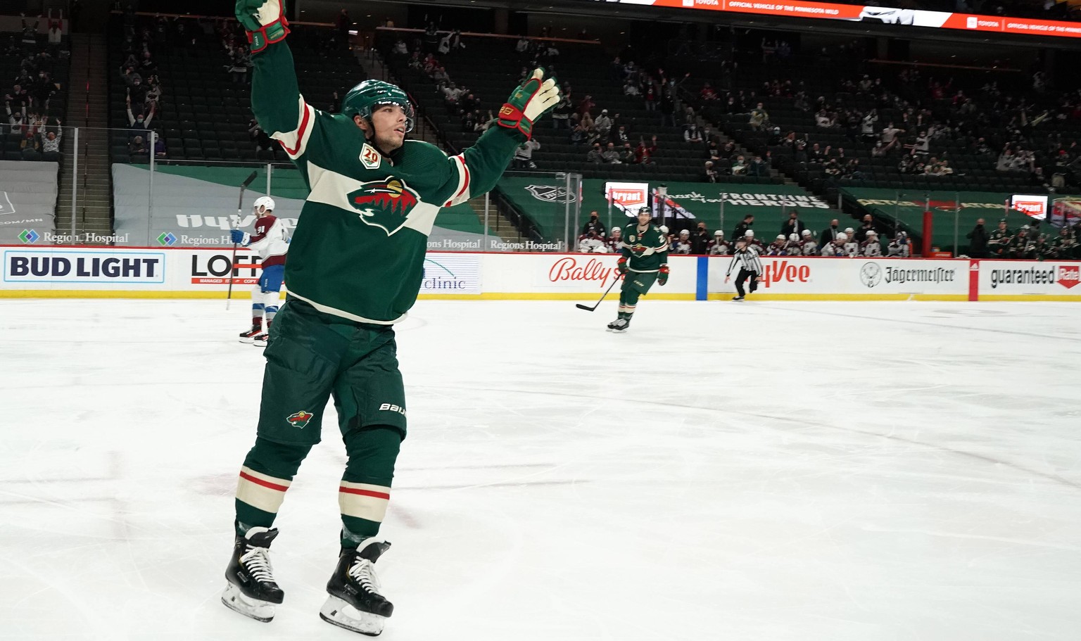 ST. PAUL, MN - APRIL 07: Minnesota Wild Right Wing Kevin Fiala 22 celebrates his 2nd goal of the night during the third period of an NHL, Eishockey Herren, USA game between the Minnesota Wild and Colo ...