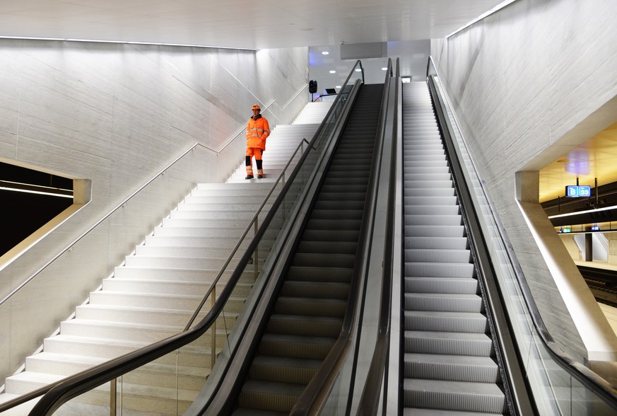 Die neuen Rolltreppen beim Bahnhof Löwenstrasse in Zürich.