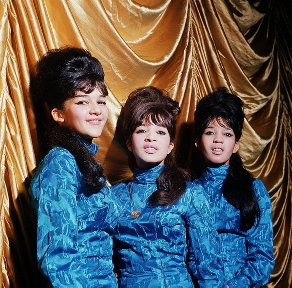The Ronettes, 1964.

retro history showbiz musik