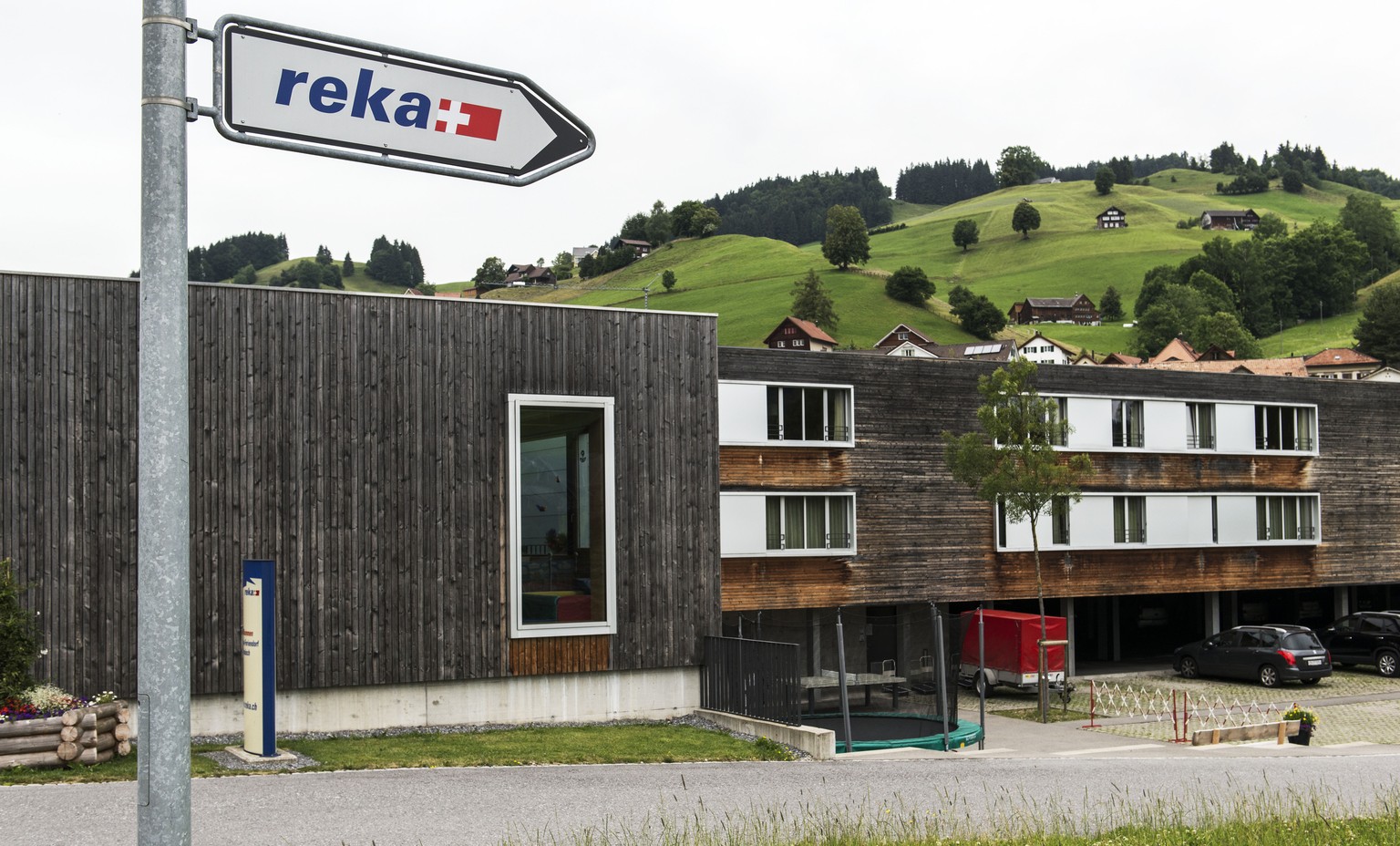 ZUM 75 JAHRE JUBILAEUM DER REKA FERIENDOERFER STELLEN WIR IHNEN FOLGENDES NEUE BILDMATERIAL ZUR VERFUEGUNG --- Das Reka Ferien-Dorf in Urnaesch am Freitag 4. Juli 2014. Die Reka (Schweizerische Reisek ...