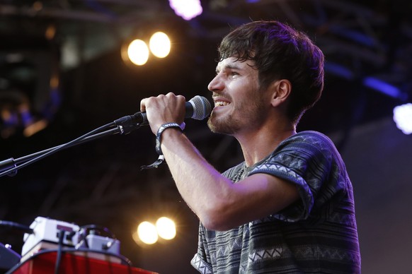 epa04849503 Swiss musician James Gruntz performs at the Gurten music open air festival in Bern, Switzerland, 16 July 2015. EPA/PETER KLAUNZER