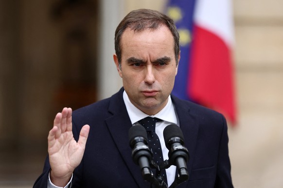 French outgoing Prime Minister Sebastien Lecornu, who resigned just a day after naming his government, delivers his statement at the Hotel Matignon in Paris, Monday, Oct. 6, 2025. (Stephane Mahe/Pool  ...