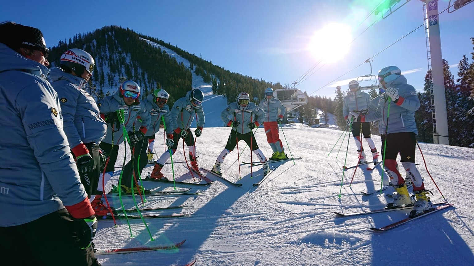 Nach den guten Trainingsleistungen in Lake Louise darf mit dem Schweizer Speed-Team gerechnet werden.