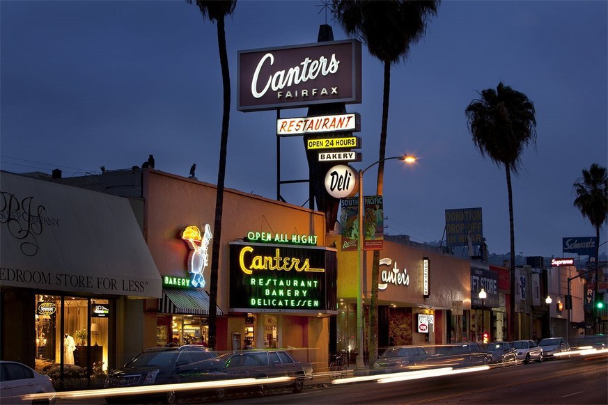 canter&#039;s deli on fairfax los angeles jewish restaurant essen food usa http://www.cantersdeli.com/