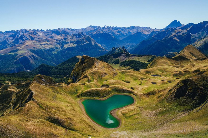 lac du montagnon frankreich Natur in Herzform (Seen, Insel, Fels)