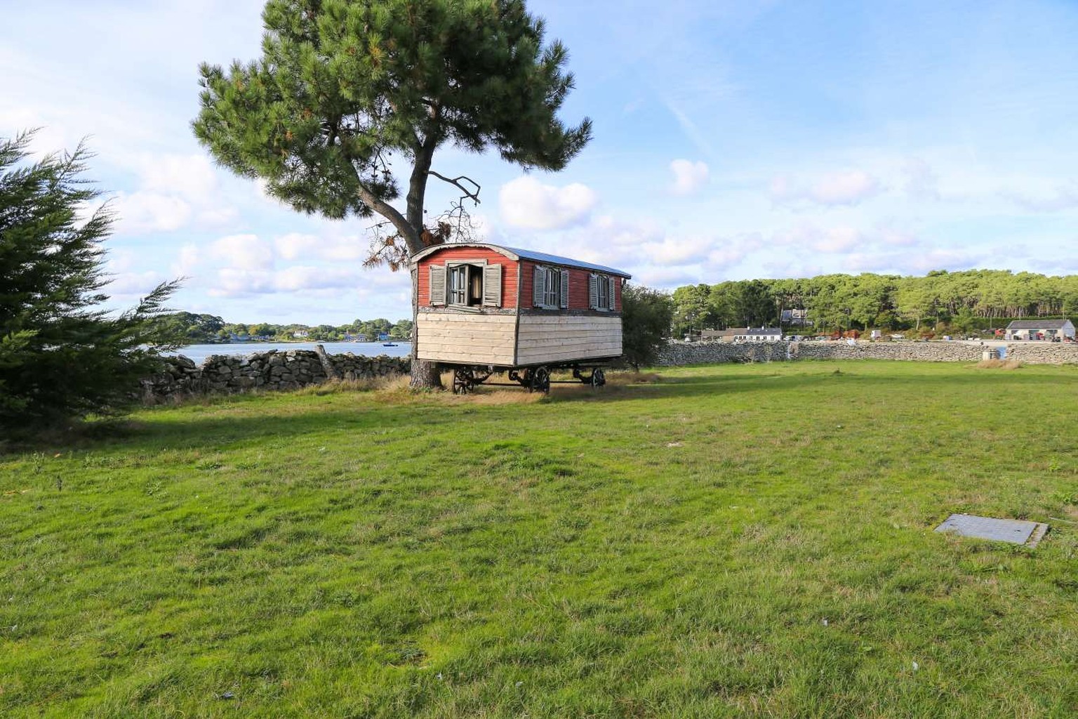 île cuhan insel bretagne frankreich wohnen reisen https://www.privateislandsonline.com/europe/france/cuhan-island