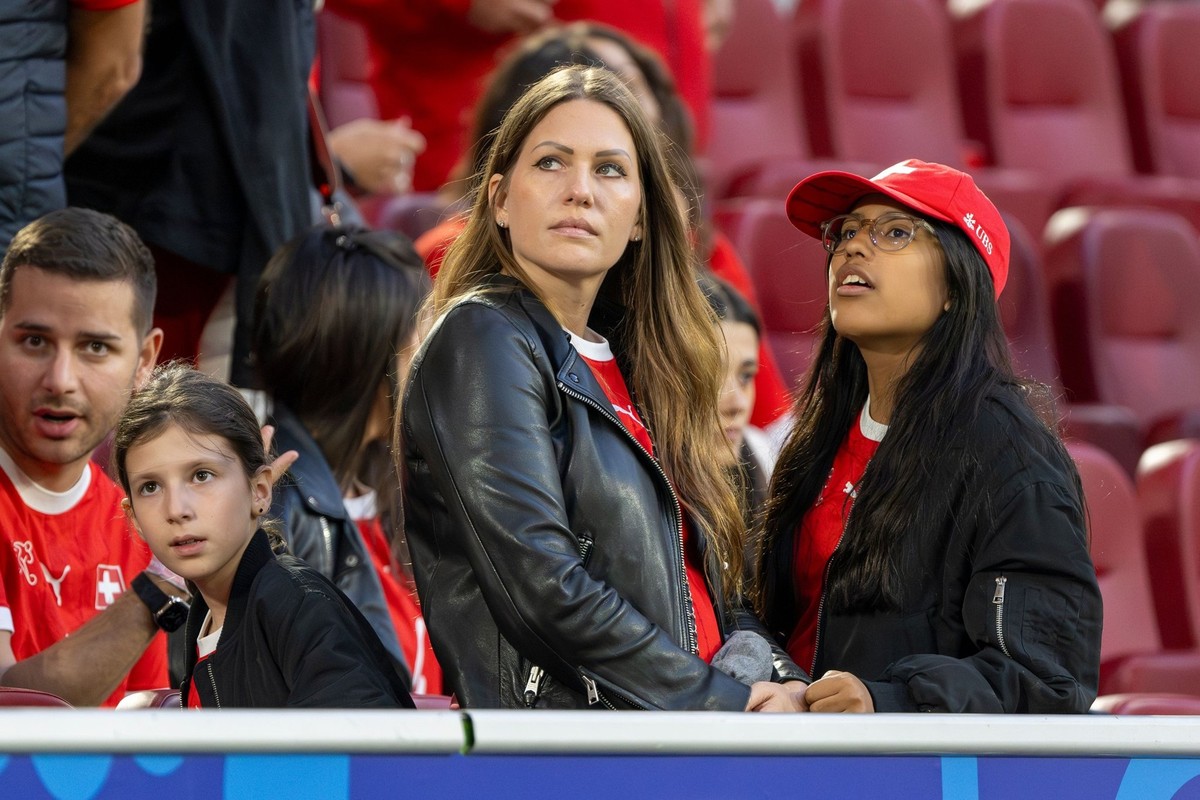 La femme de Murat Yakin, Anja, amène parfois ses filles au stade.