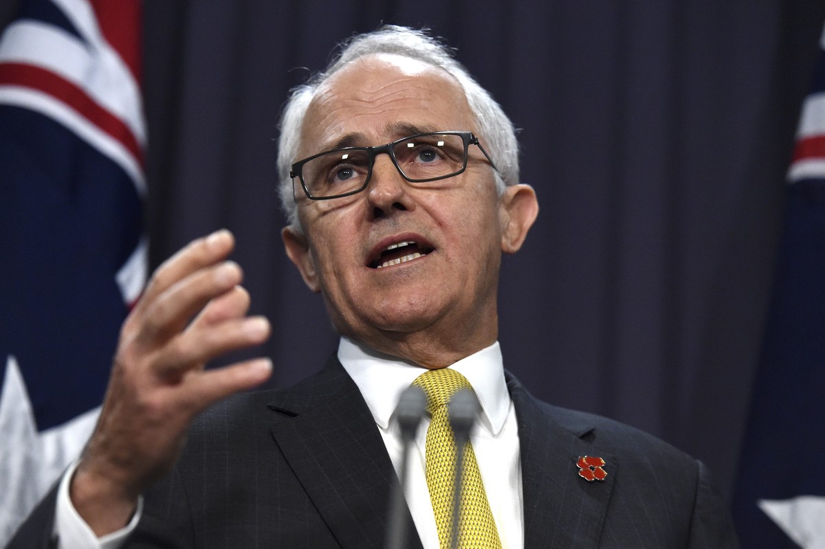epa05623829 Australia's Prime Minister Malcolm Turnbull speaks at a press conference on the US presidential elections at Parliament House in Canberra, Australia, 09 November 2016. Americans vote  ...