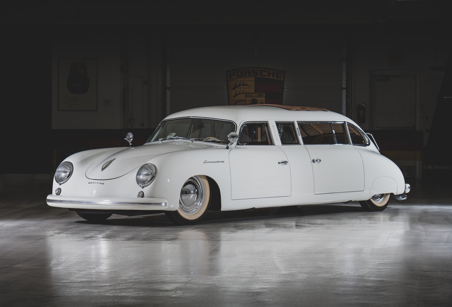 1953 Porsche 356 Limousine Custom
Offered without reserve
RM | Sotheby&#039;s - THE TAJ MA GARAJ COLLECTION 28 SEPTEMBER 2019 auktion 

https://rmsothebys.com/en/auctions/tg19/the-taj-ma-garaj-collect ...