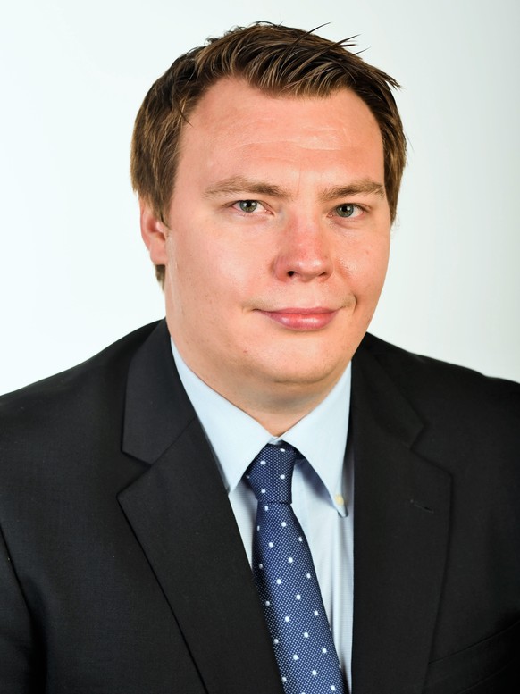 Niklas Masuhr ist Militär-Experte und forscht am Center for Security Studies mit dem Schwerpunkt Beziehungen zwischen der Vereinten Nationen und Russland.