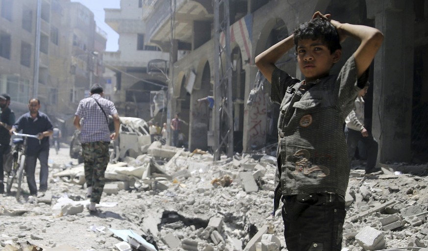 Syrische Stadt Duma von heftigen Luftangriffen getroffen – es droht ein zweites Aleppo